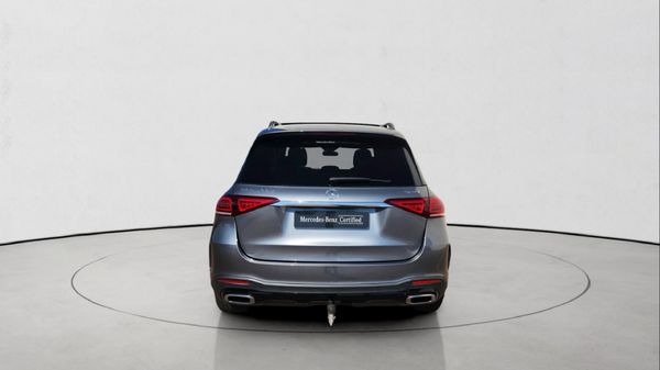 2022-Mercedes-Benz-GLE-300d-4Matic image:3