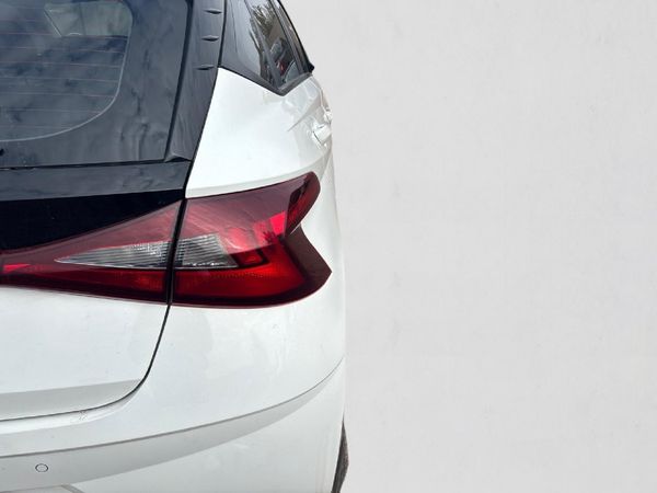 2023-Hyundai-i20-10-TGDI-Fluid image:11