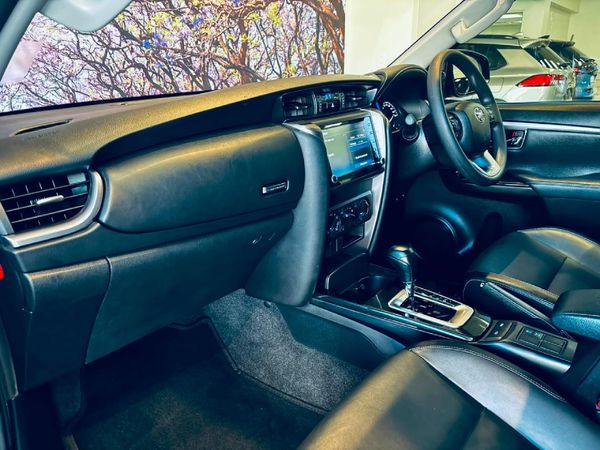2023-Toyota-Fortuner-24-GD-6-Raised-Body-Auto image:15