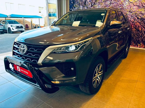2023-Toyota-Fortuner-24-GD-6-Raised-Body-Auto image:2