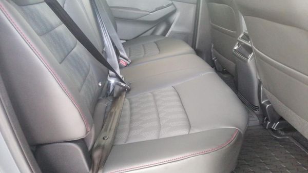 2026-Isuzu-D-Max-19-DDI-HR-X-Rider-Auto-Double-Cab image:14