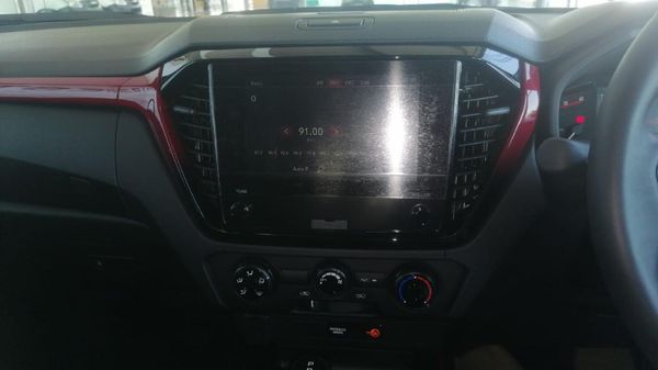 2026-Isuzu-D-Max-19-DDI-HR-X-Rider-Auto-Double-Cab image:22