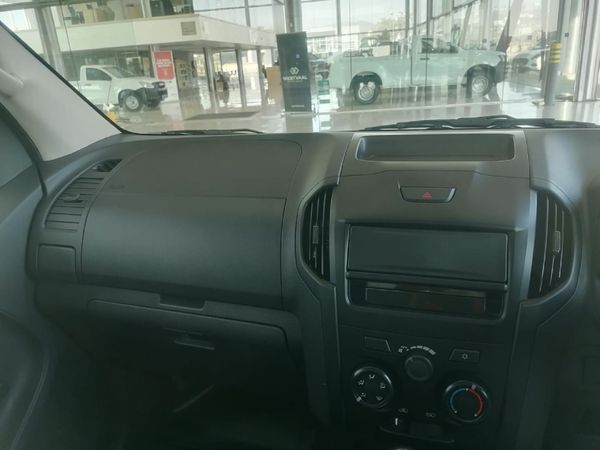 2026-Isuzu-D-Max-250-HO-Fleetside-Safety-Single-Cab image:10