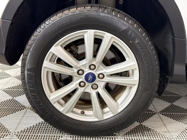 2018-Ford-Kuga-15-EcoBoost-Ambiente-Auto image:7