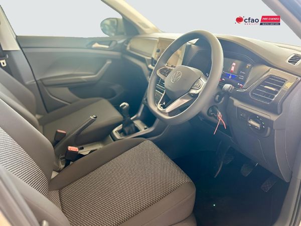 2026-Volkswagen-T-Cross-10-TSI image:10
