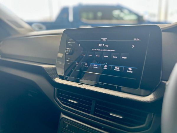 2026-Volkswagen-T-Cross-10-TSI image:13