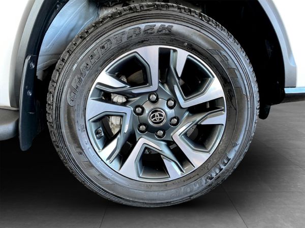 2025-Toyota-Fortuner-28-GD-6-RB-Auto image:16