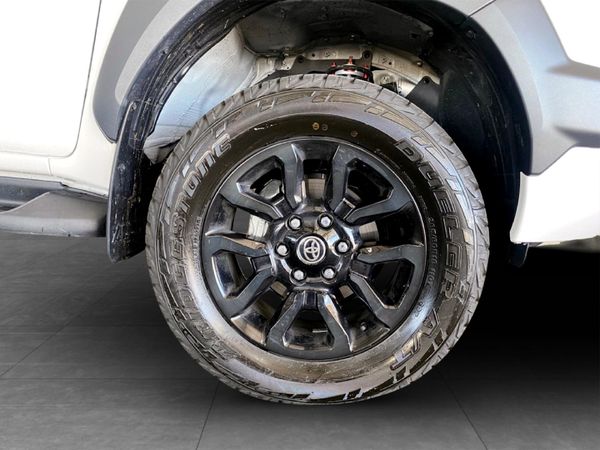 2025-Toyota-Hilux-28-GD-6-Raised-Body-Legend-Auto-Double-Cab image:13