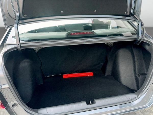 2026-Honda-Amaze-12-Comfort image:17