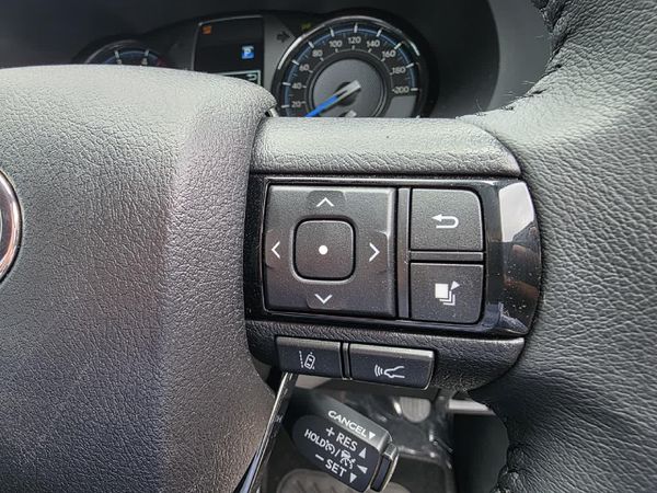 2026-Toyota-Hilux-28-GD-6-RB-Legend-RS-Auto-Double-Cab-mHev image:9