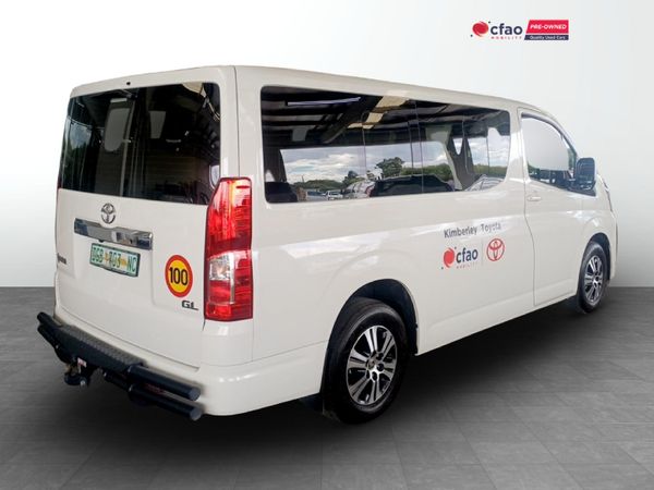 2025-Toyota-Quantum-28-GL-11-seat image:1