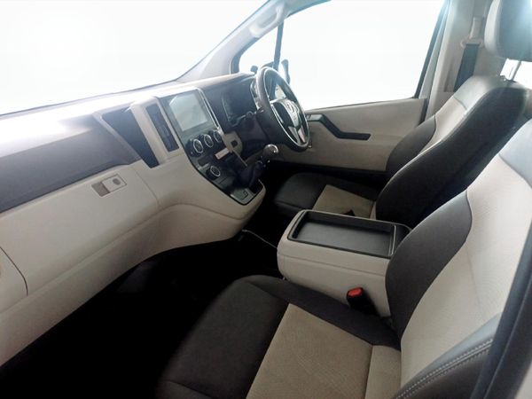 2025-Toyota-Quantum-28-GL-11-seat image:6