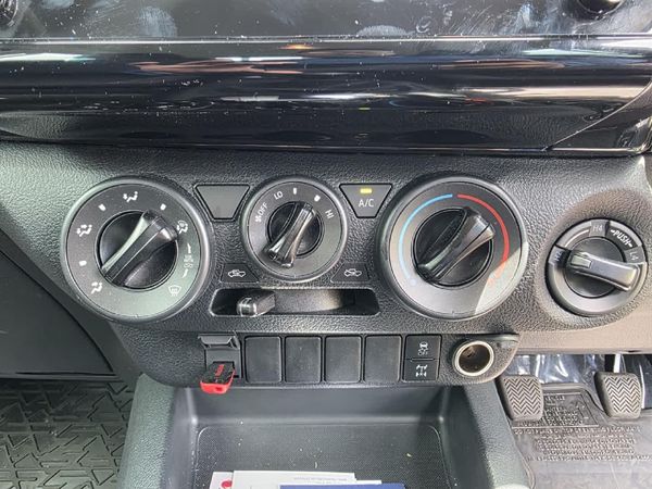 2026-Toyota-Hilux-24-GD-6-Raider-4x4-Double-Cab image:13
