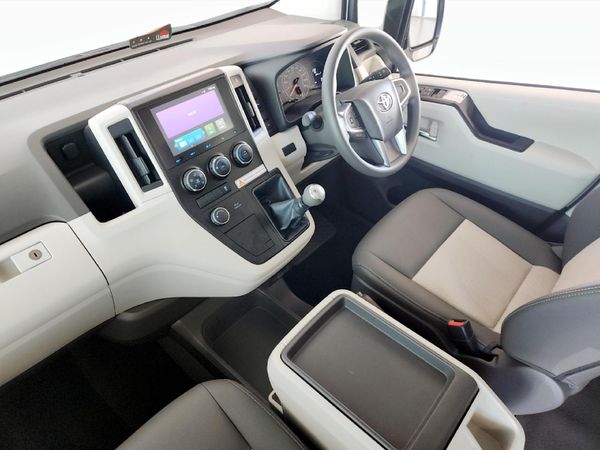 2026-Toyota-Quantum-28-GL-14-Seat image:6