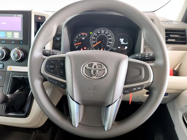 2026-Toyota-Quantum-28-GL-14-Seat image:7
