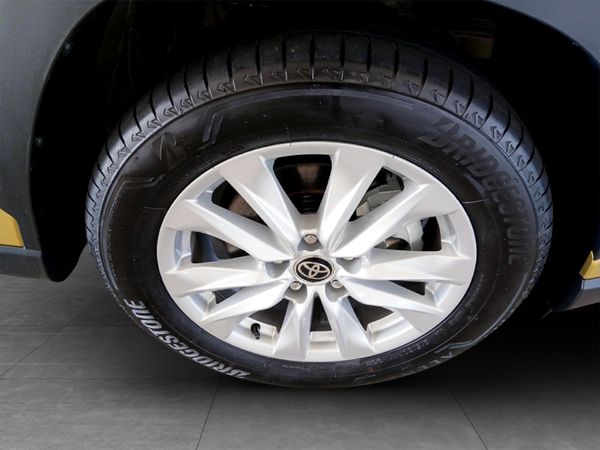 2026-Toyota-Corolla-Cross-18-XS-Hybrid image:7