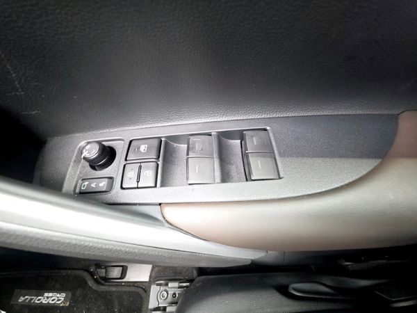2026-Toyota-Corolla-Cross-18-XS-Hybrid image:21