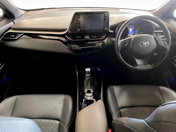 2021-Toyota-C-HR-12T-Luxury-Auto image:5