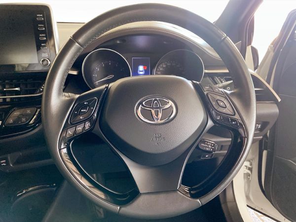 2021-Toyota-C-HR-12T-Luxury-Auto image:7