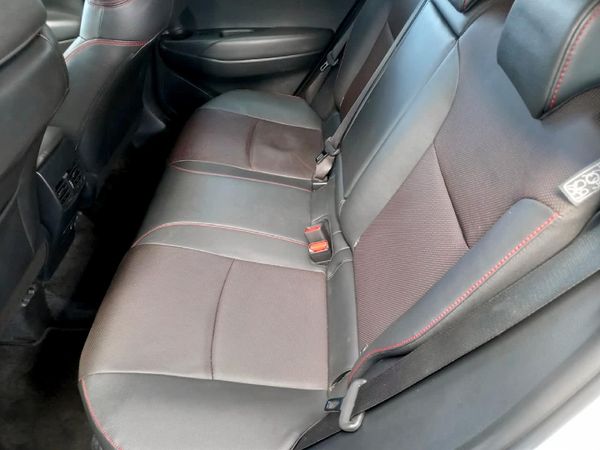 2024-Toyota-Corolla-Cross-18-GR-S image:14