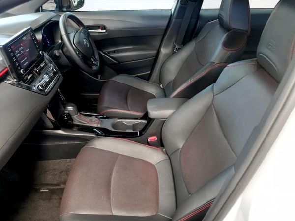 2024-Toyota-Corolla-Cross-18-GR-S image:6