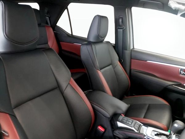 2026-Toyota-Fortuner-28-GD-6-4x4-Auto image:15