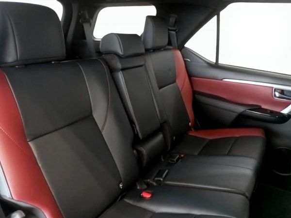 2026-Toyota-Fortuner-28-GD-6-4x4-Auto image:16