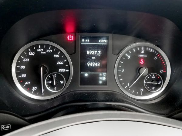 2022-Mercedes-Benz-Vito-116-22-CDI-Tourer-Pro-Auto image:9