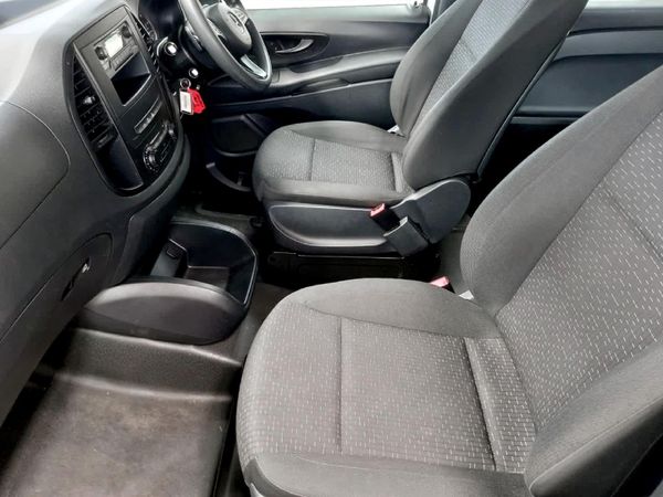 2022-Mercedes-Benz-Vito-116-22-CDI-Tourer-Pro-Auto image:6