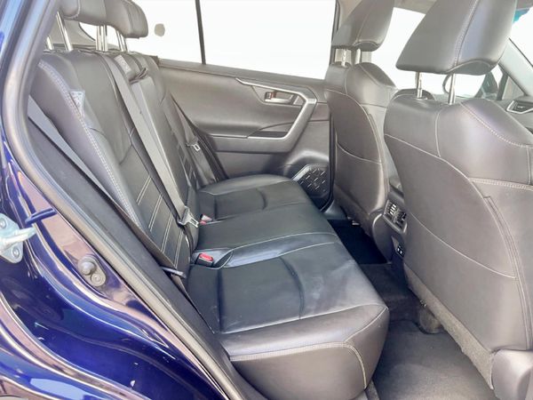 2020-Toyota-RAV4-20-VX-Auto image:11