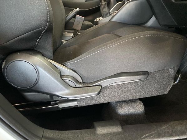 2026-Toyota-Urban-Cruiser-15-XR image:15