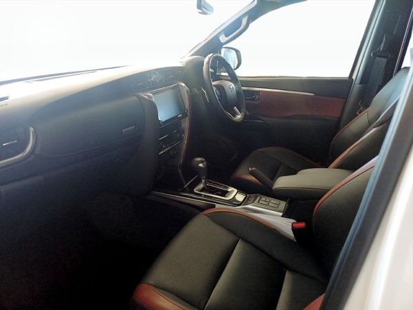 2026-Toyota-Fortuner-28-GD-6-4x4-Auto image:6