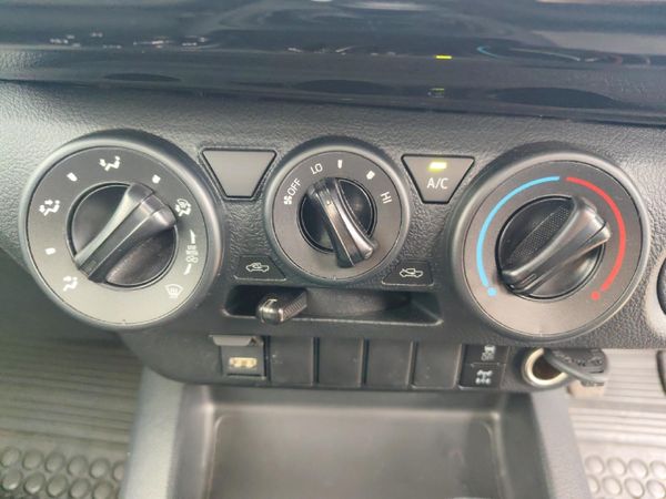 2026-Toyota-Hilux-24-GD-6-Raised-Body-Raider-Single-Cab image:15