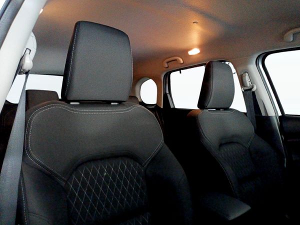 2026-Toyota-Urban-Cruiser-15-XR image:15