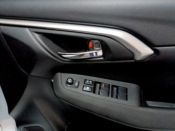 2026-Toyota-Urban-Cruiser-15-XR image:22