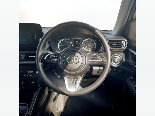 2025-Toyota-Urban-Cruiser-15-XR-Auto image:14