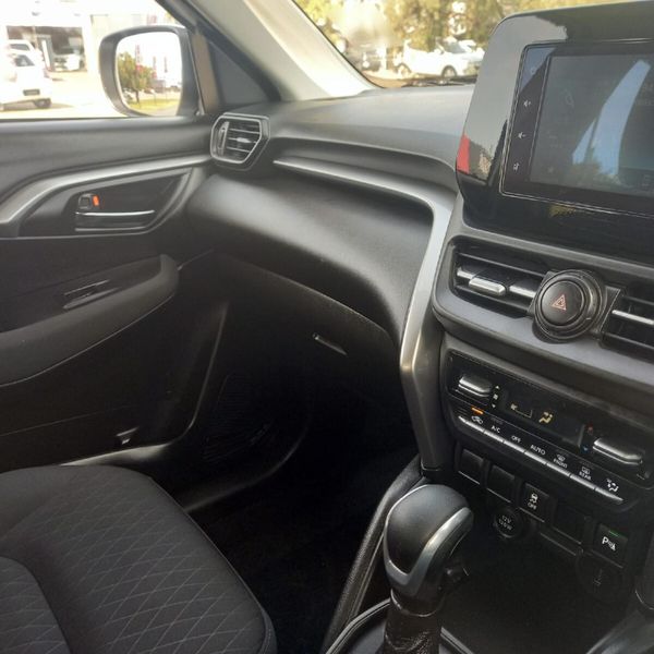 2025-Toyota-Urban-Cruiser-15-XR-Auto image:17