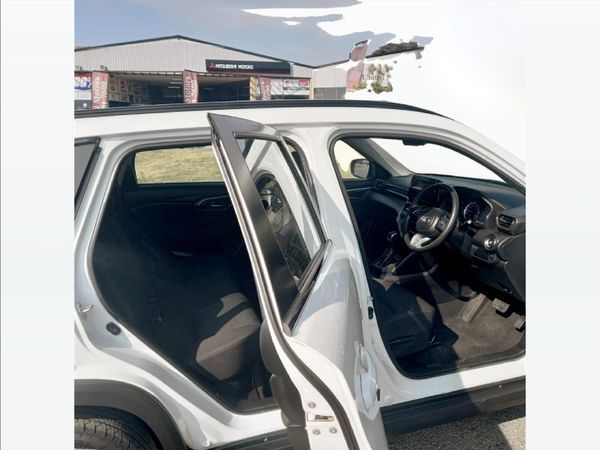 2025-Toyota-Urban-Cruiser-15-XR-Auto image:7