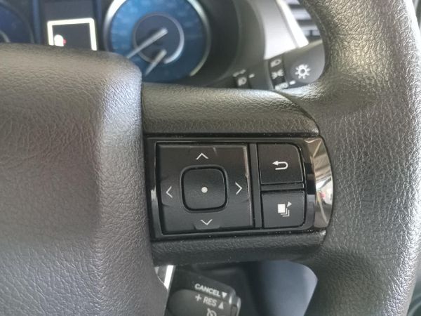 2025-Toyota-Fortuner-24-GD-6-RB-Auto image:9
