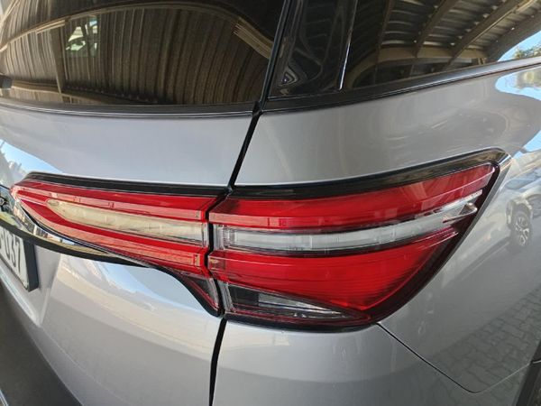 2025-Toyota-Fortuner-24-GD-6-RB-Auto image:20