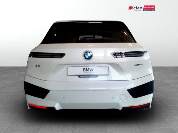 2023-BMW-iX-xDrive50 image:5