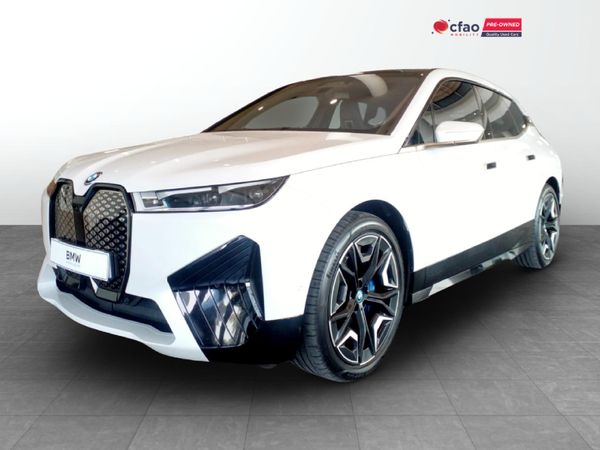 2023-BMW-iX-xDrive50 image:7