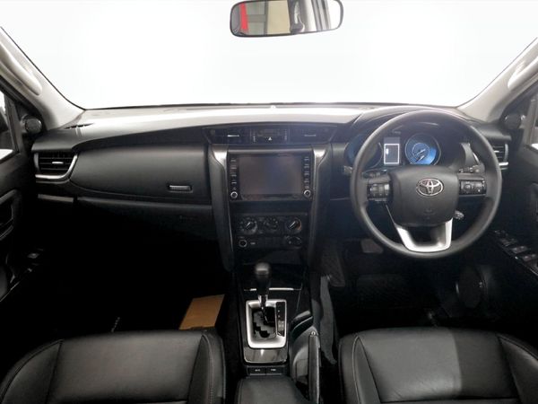 2025-Toyota-Fortuner-24-GD-6-4x4-Auto image:5