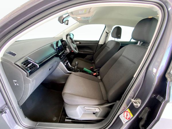 2025-Volkswagen-T-Cross-10-TSI image:11