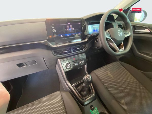 2025-Volkswagen-T-Cross-10-TSI image:12