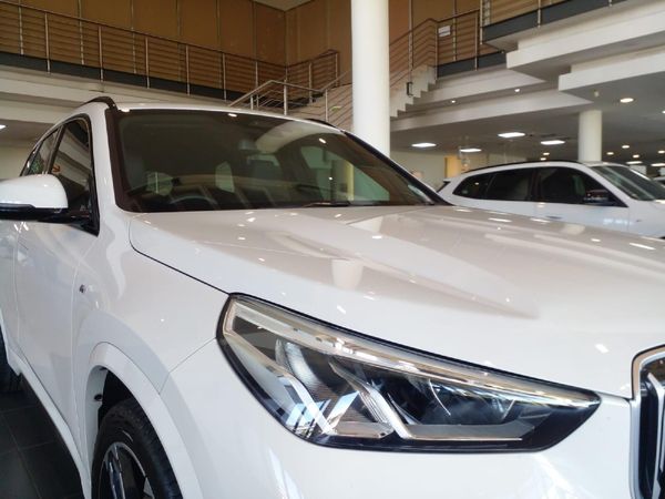 2024-BMW-X1-sDrive18i-M-Sport image:4