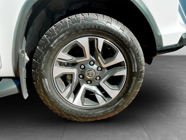 2025-Toyota-Fortuner-28-GD-6-RB-Auto image:17