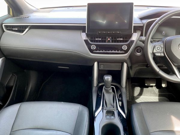 2025-Toyota-Corolla-Cross-18-XS image:11