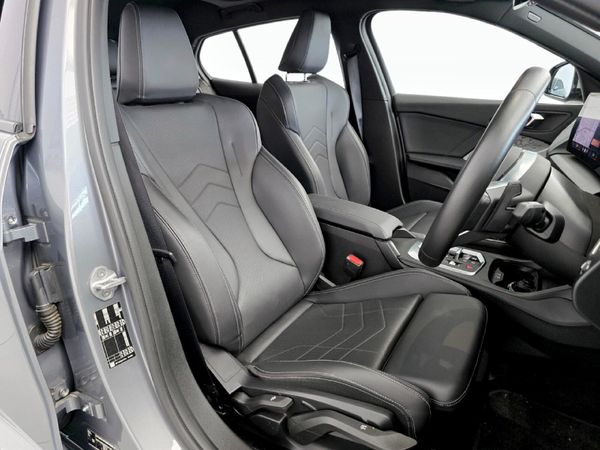 2025-BMW-1-Series-118-M-Sport-Auto image:12