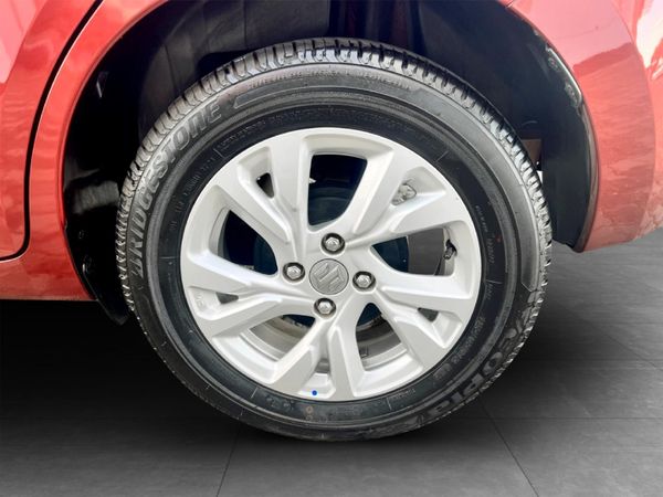 2025-Suzuki-Swift-12-GL-Auto image:12